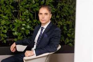ENTERSOFTONE: 92% dintre români cumpără în funcţie de preţ, de ce soluţiile clasice de fidelizare nu mai salvează retailerii